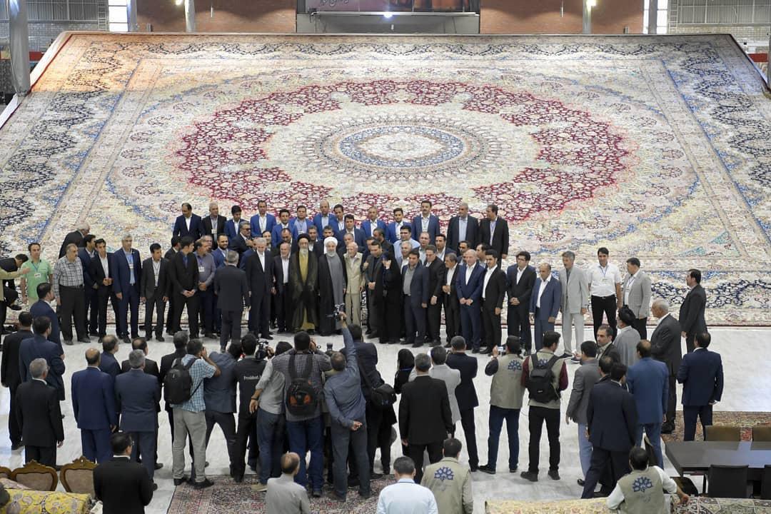 بزرگترین فرش دستباف جهان به نام ایران ثبت شد