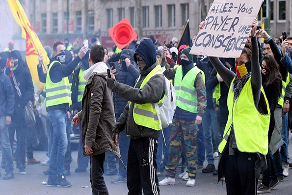 تظاهرات مردم بلژیک و هلند علیه سیاست‌های دولت
