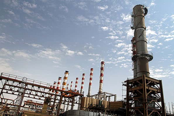 تولید بنزین در پالایشگاه ستاره خلیج فارس آغاز شد