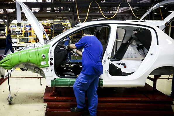 تولید خودرو در کشور 31 درصد کاهش یافت